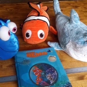 Disney's Finding Nemo Plushies and CD Book Set